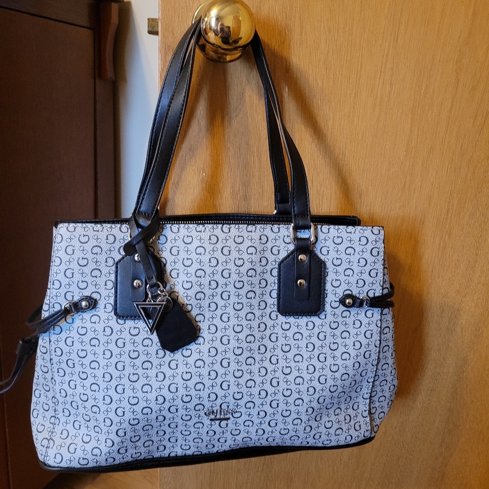 Guess purse